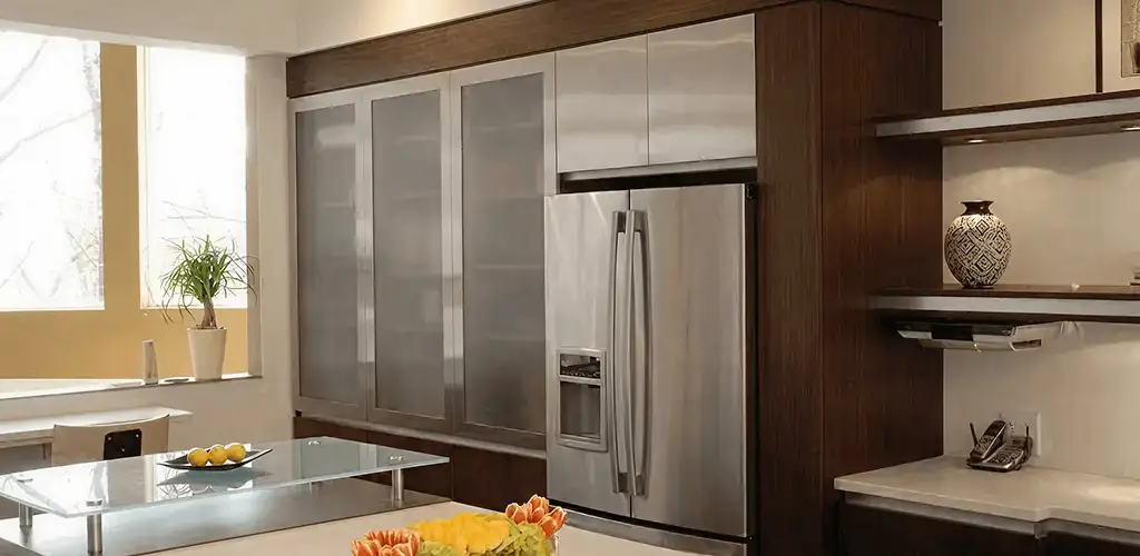 Cabinet door replacement and modern kitchen cabinet upgrade in Knoxville, TN